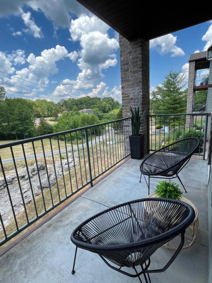 Couples Condo Retreat Overlooking Golf Course Branson West Kültér fotó