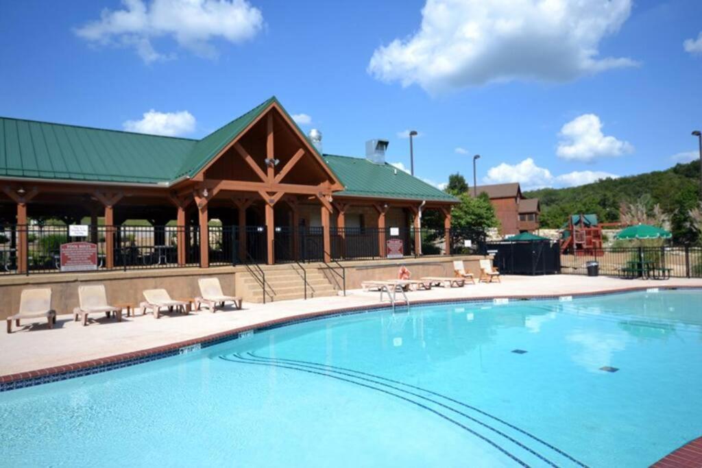 Couples Condo Retreat Overlooking Golf Course Branson West Kültér fotó