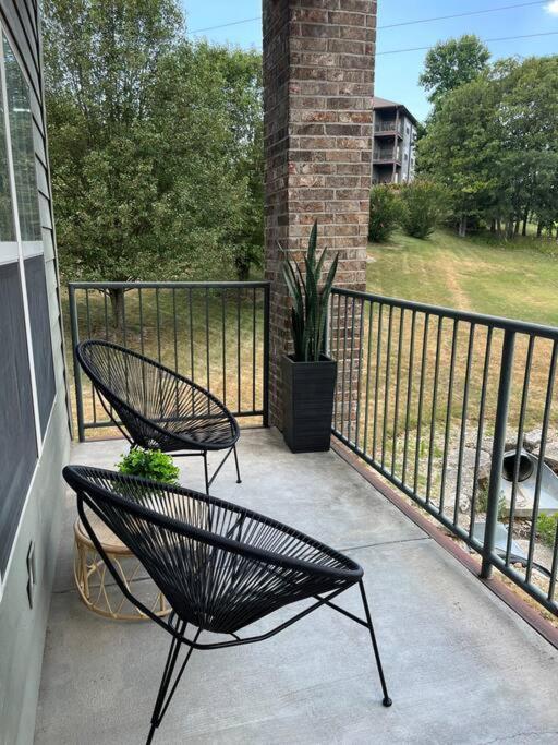 Couples Condo Retreat Overlooking Golf Course Branson West Kültér fotó