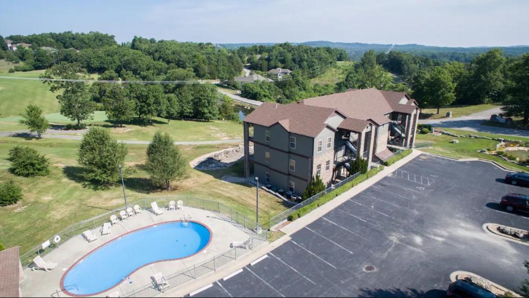 Couples Condo Retreat Overlooking Golf Course Branson West Kültér fotó